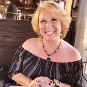 Meet your Posher, Cynthia